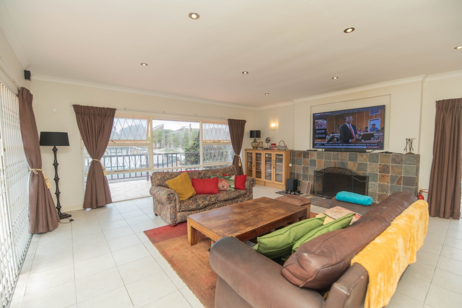 4 Bedroom Property for Sale in Humewood Eastern Cape